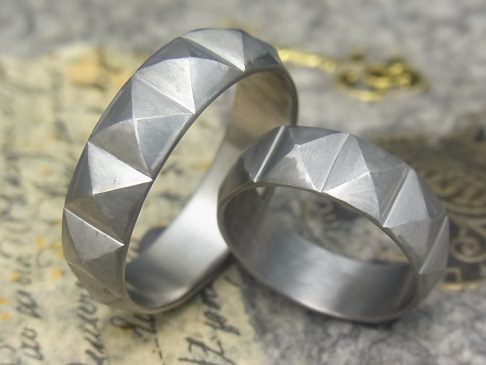 チタン製スタッズ結婚指輪 マット