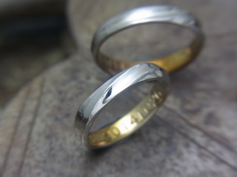 ひねりのある結婚指輪